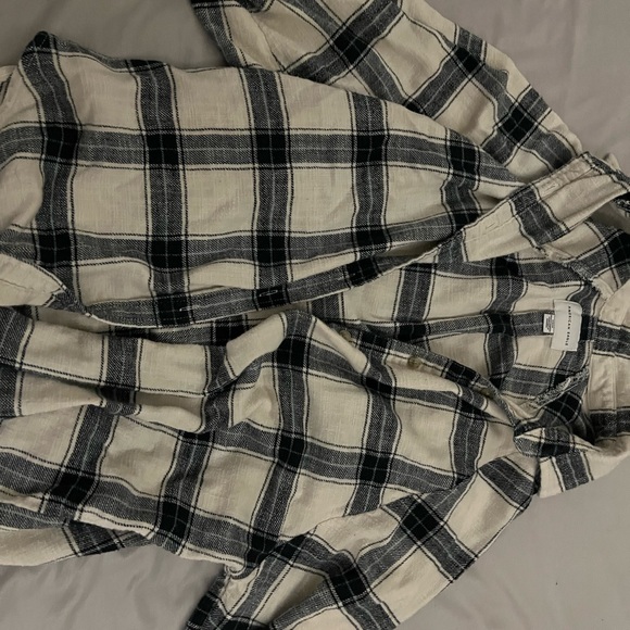 American Eagle Outfitters Tops - White and Black American Eagle Flannel